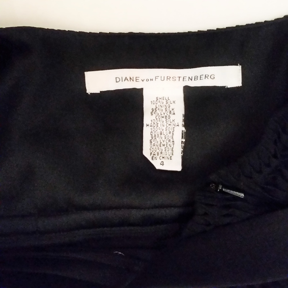Diane von Furstenberg Black Silk Origami Dress - Picture 6 of 6